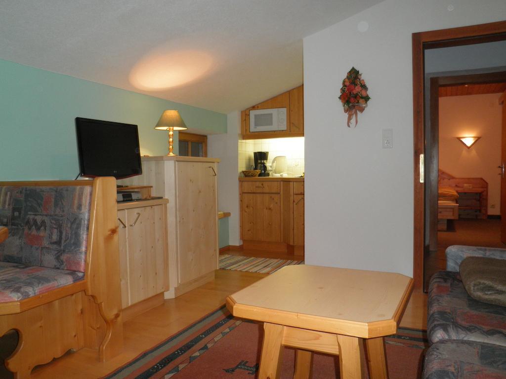 Apartamento Urblhof Leutasch Habitación foto